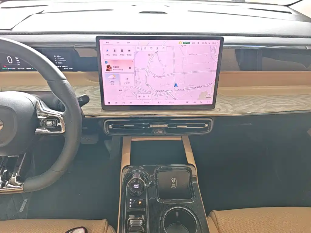 GAC Motor Trumpchi E8 PHEV — миниатюра 13