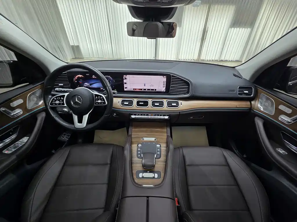 Mercedes-Benz GLE New Energy — миниатюра 11