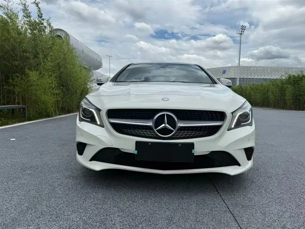 Mercedes-Benz CLA 2016 CLA 200 Fashion