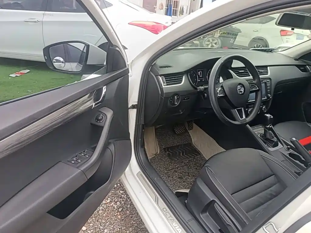 Skoda Octavia — миниатюра 16