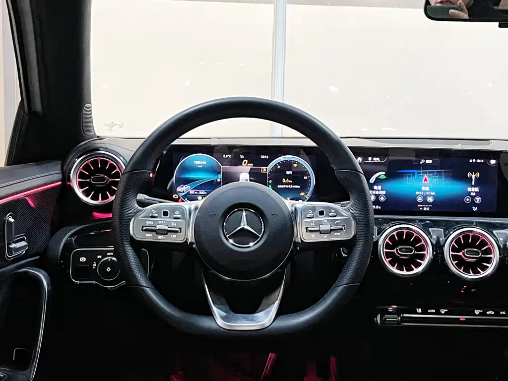 MERCEDES-BENZ A CLASS