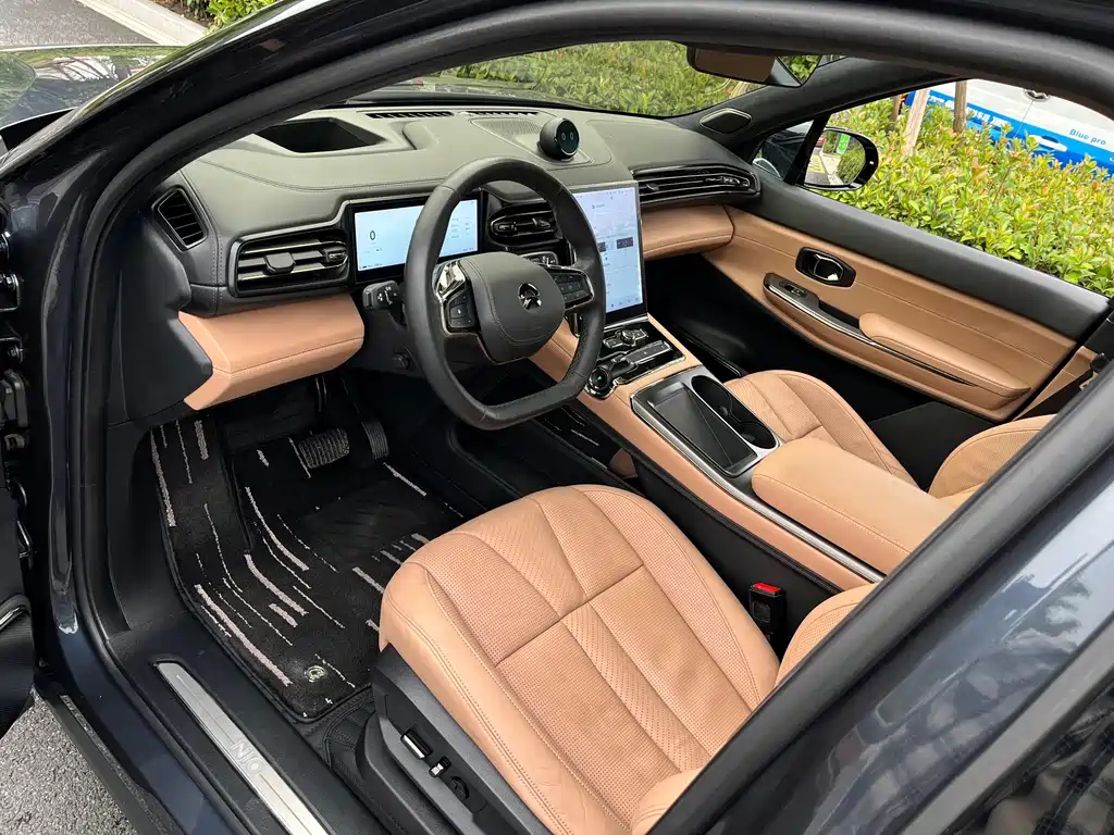 NIO ES8 — миниатюра 11