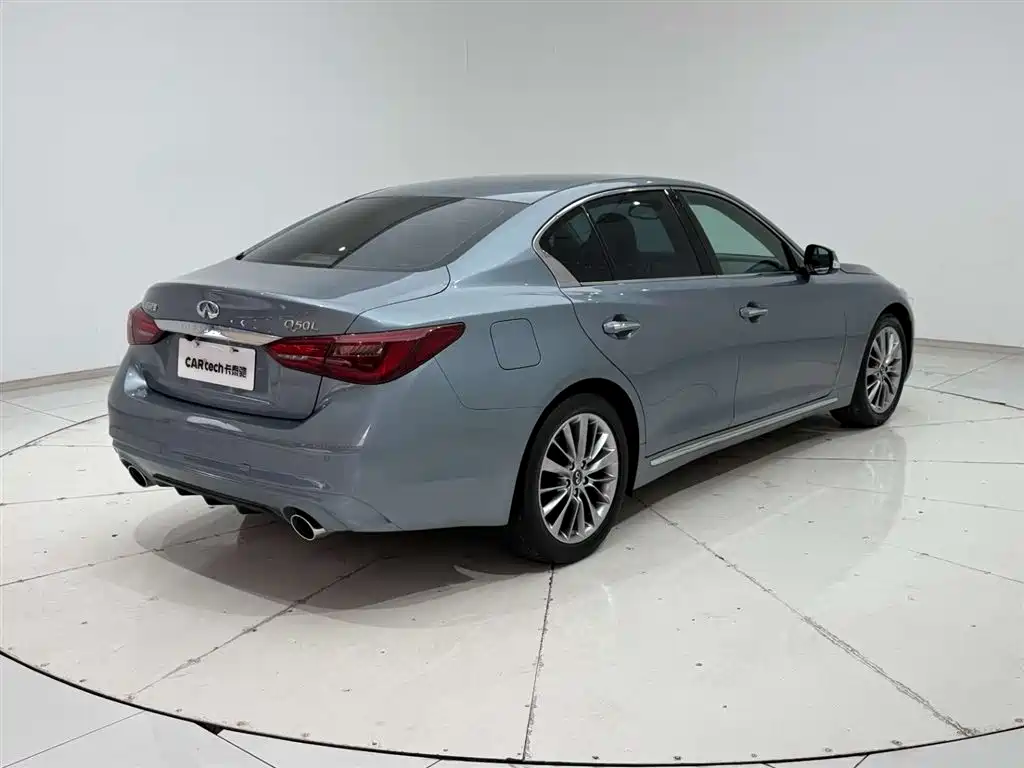Infiniti Q50L 2018 2.0T V