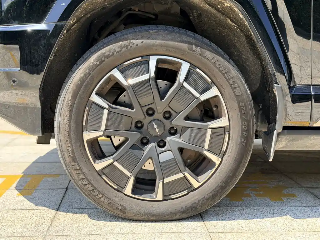 Fangchengbao Leopard 8 8 2025 Flagship 7 мест