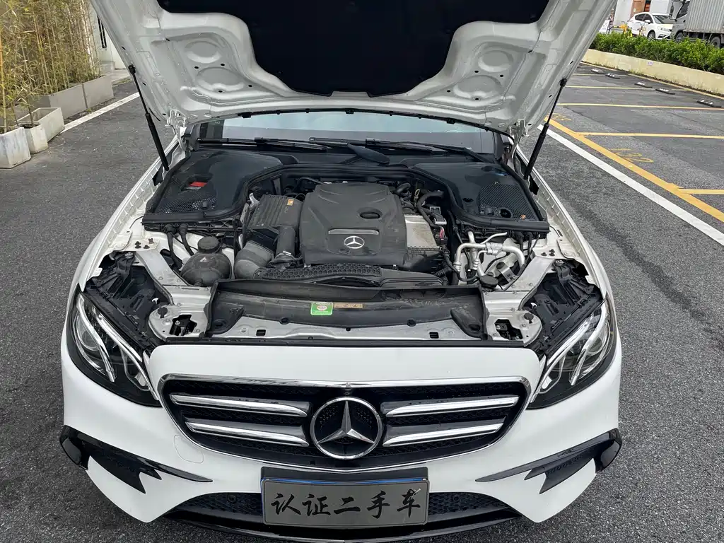 Mercedes-Benz E-Class — миниатюра 19