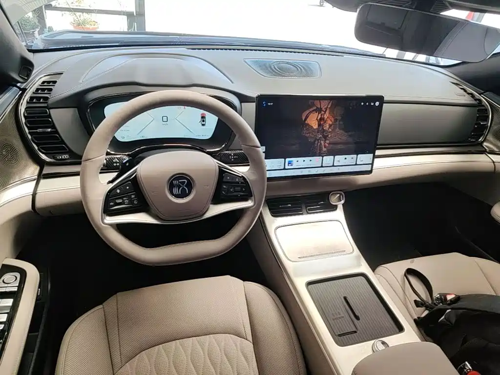BYD Han 2025 EV Smart Drive 635KM Flagship