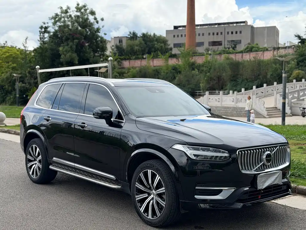Volvo XC90 2021 B6 Luxury 7 мест