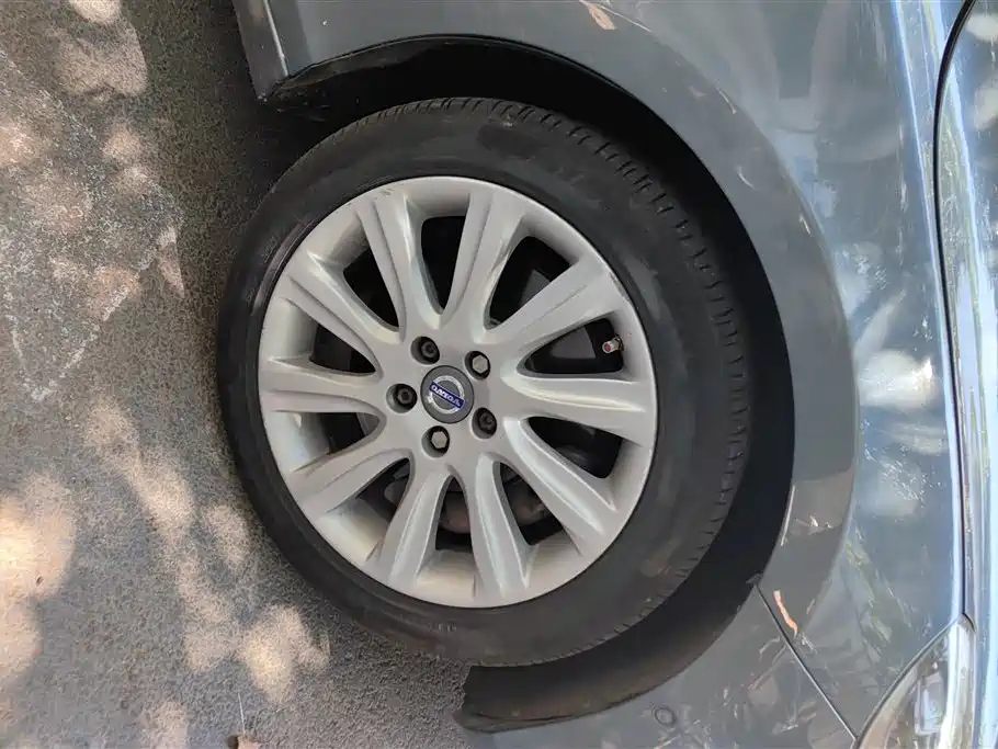 Volvo V40 2014 2.0T
