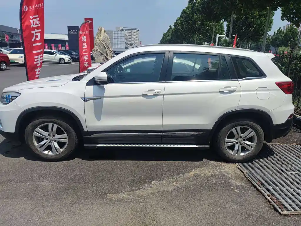 Changan CS75 2014 2.0L MT Lead IV