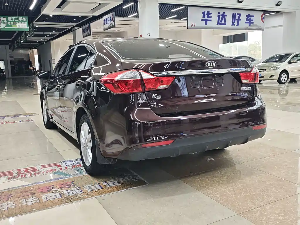 KIA K3