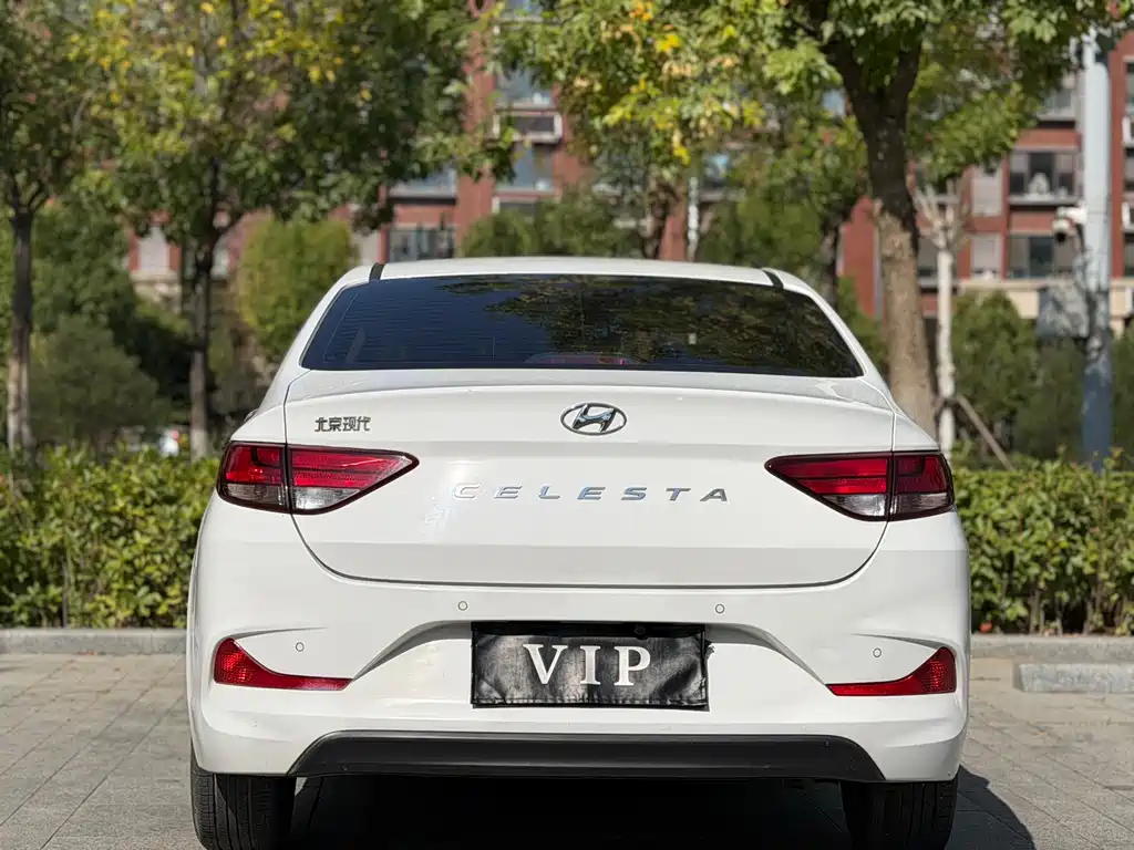Hyundai Elantra — миниатюра 5