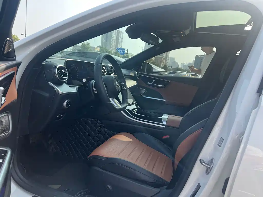 Mercedes-Benz C-Class — миниатюра 4