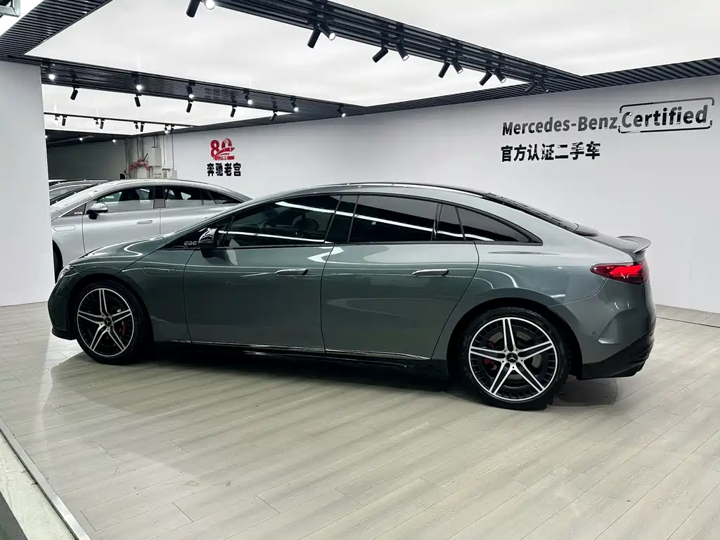 Mercedes-Benz EQE AMG — миниатюра 5