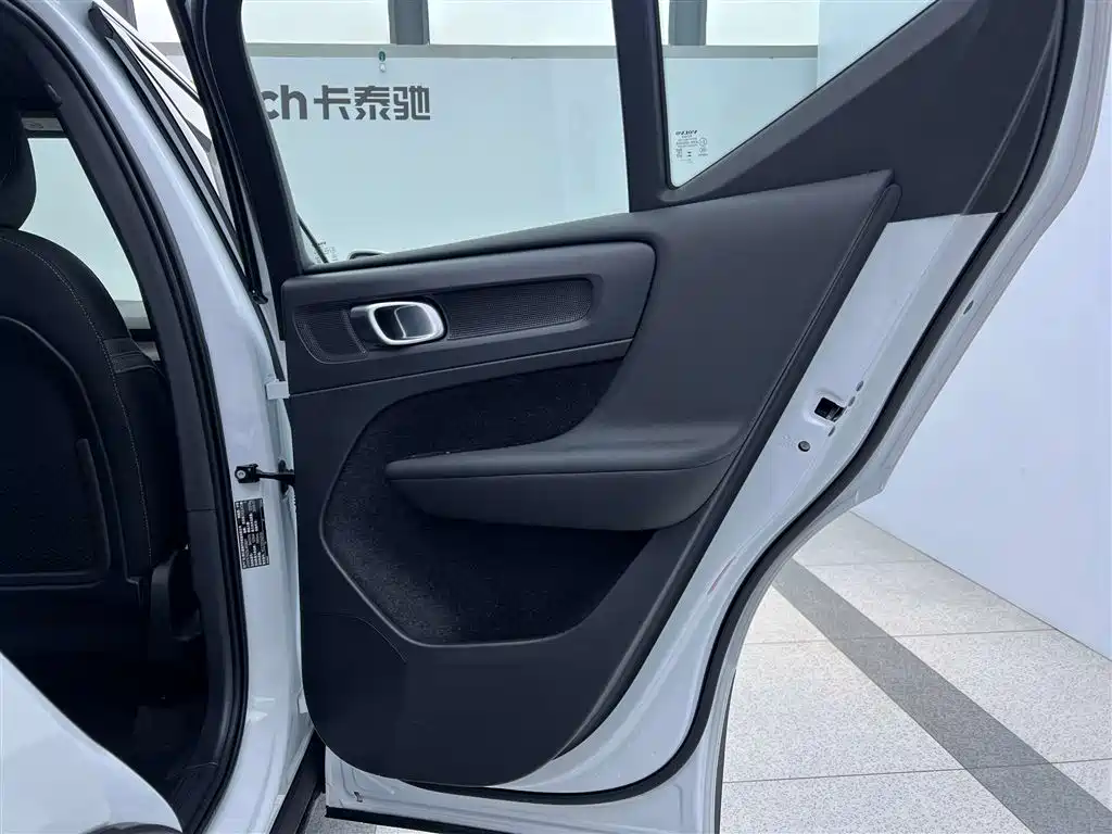 Volvo XC40 — фотографии объявления, Фото 28