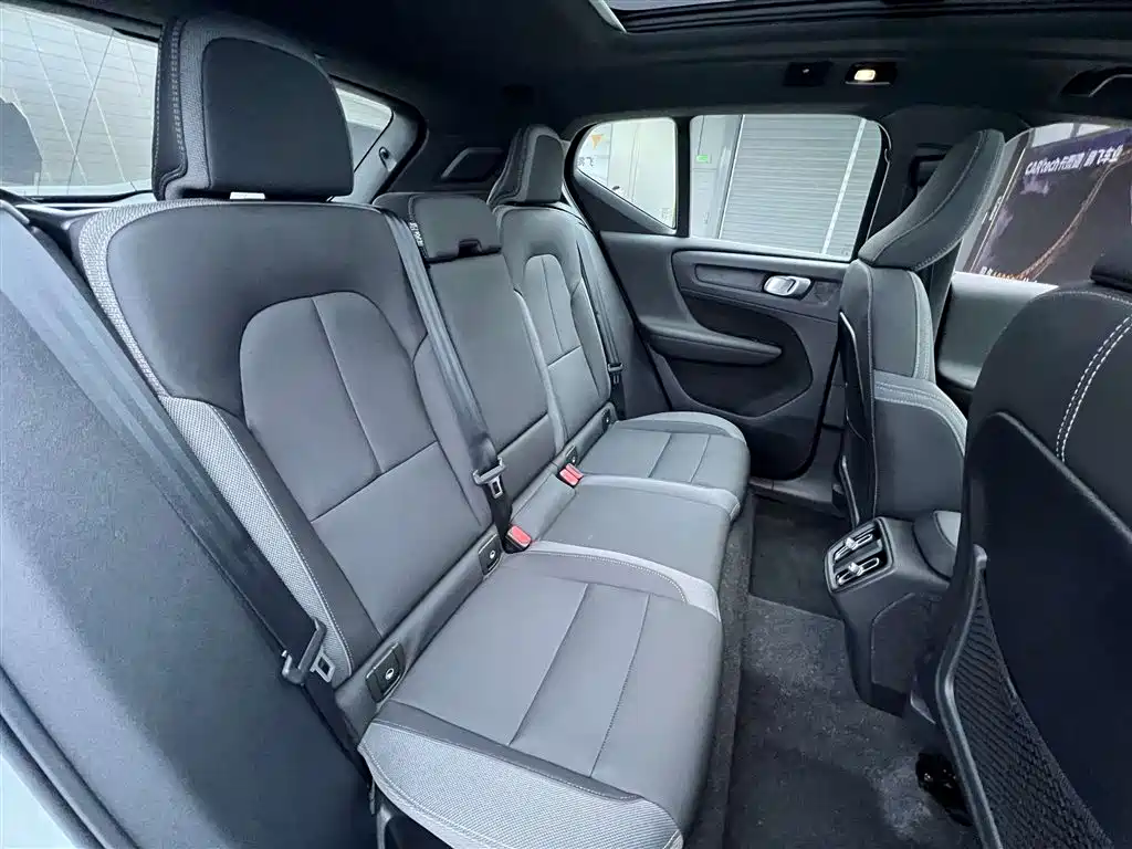 Volvo XC40 — фотографии объявления, Фото 19
