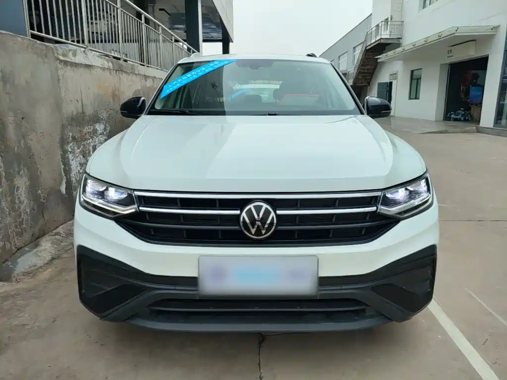 Volkswagen Tiguan L — миниатюра 3