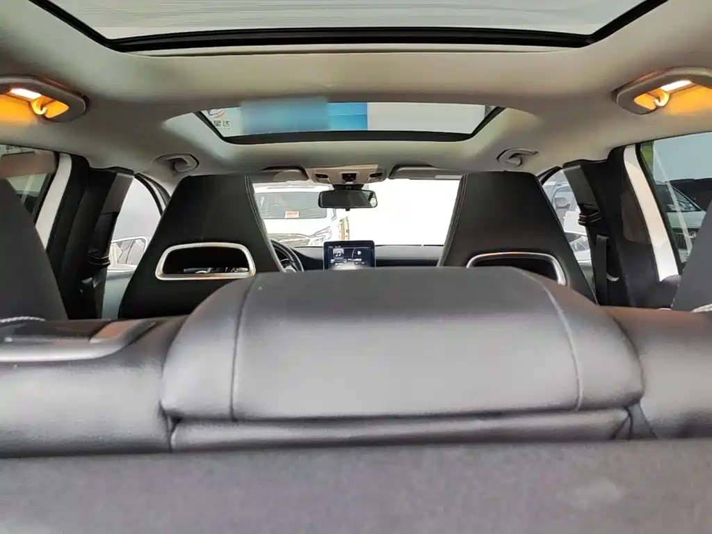 Mercedes-Benz GLA — миниатюра 18