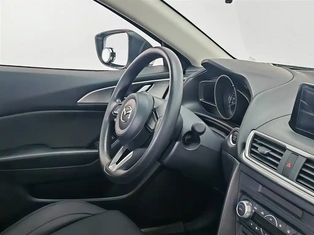 Mazda Mazda3 — фотографии объявления, Фото 23
