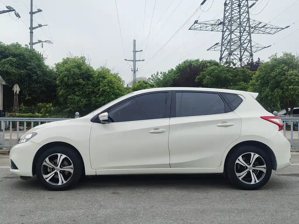 Nissan Tiida 2016 1.6L CVT