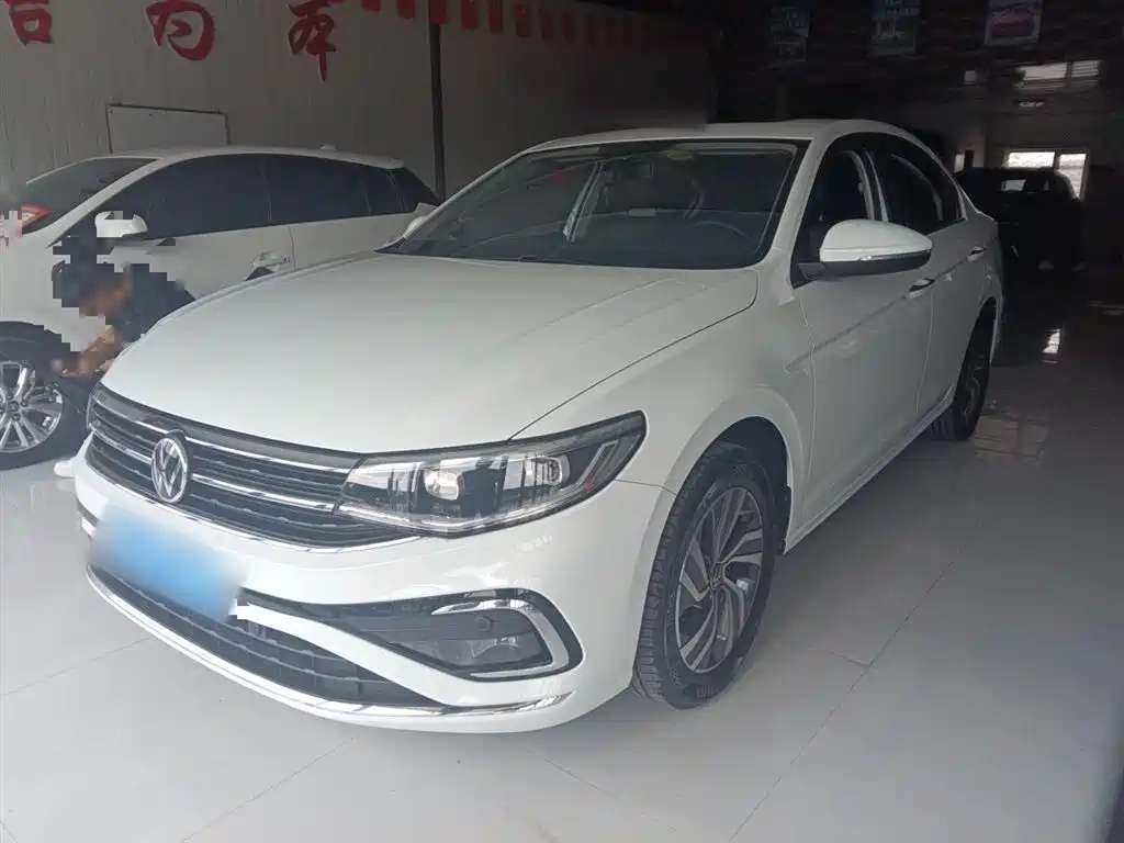 Volkswagen Bora 2023