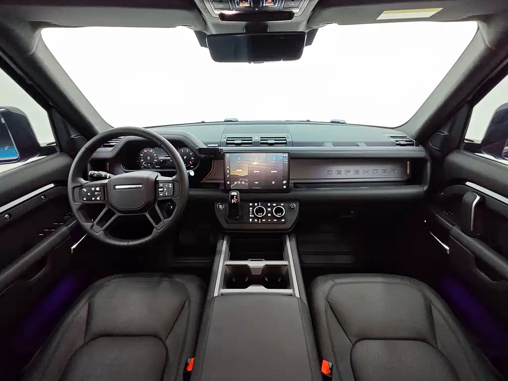 Land Rover Defender — миниатюра 12