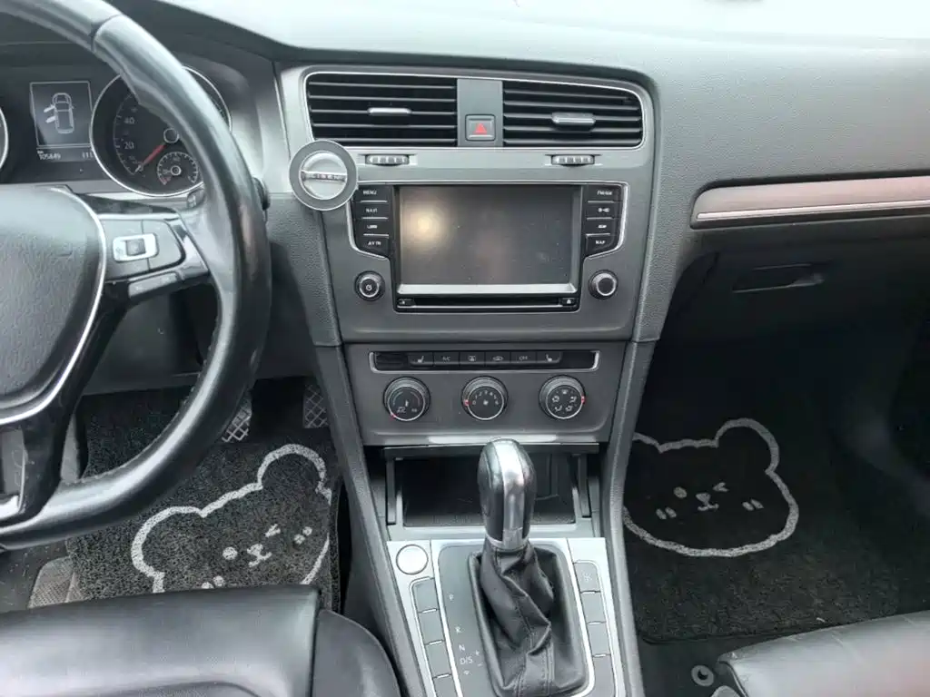 Volkswagen Golf 2015 1.4TSI AT Luxury