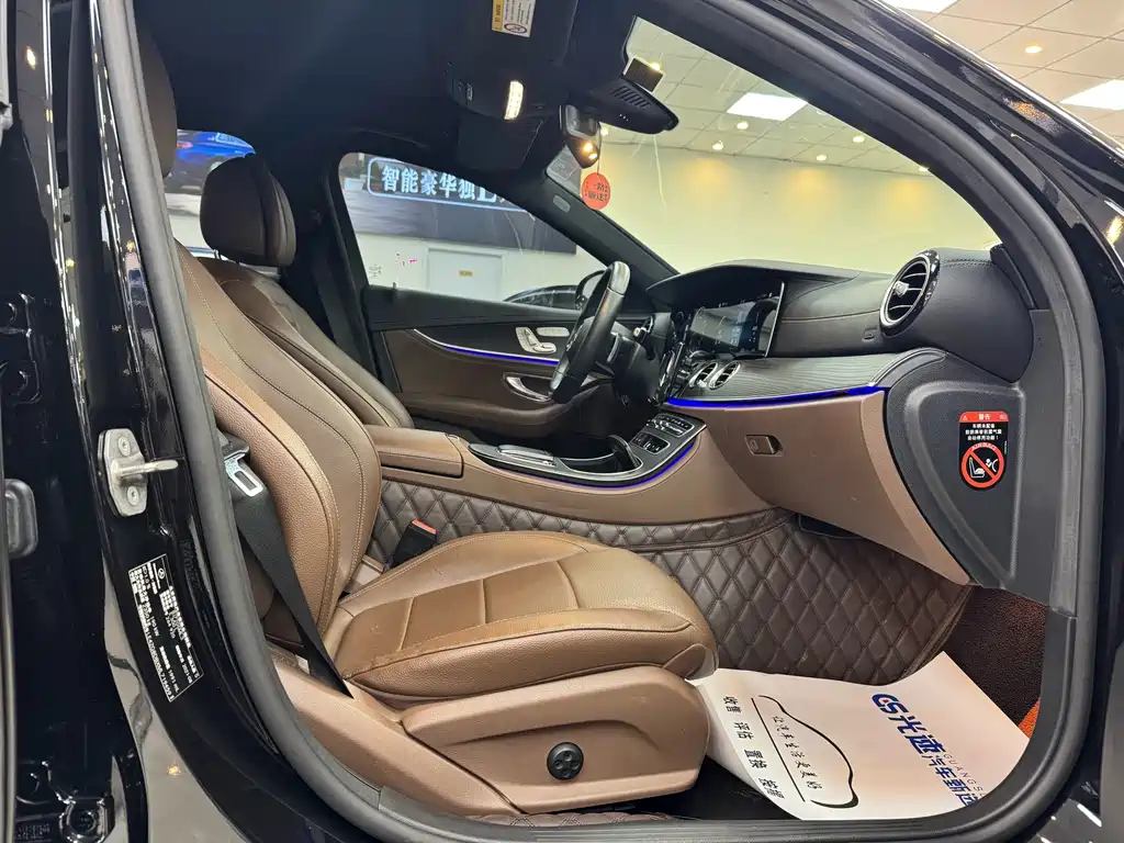 MERCEDES-BENZ E CLASS