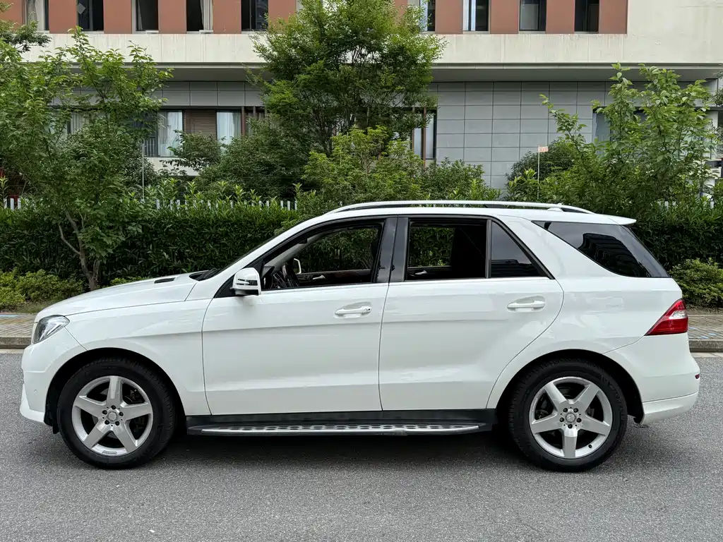 Mercedes-Benz M 2014 ML 400 4MATIC Luxury