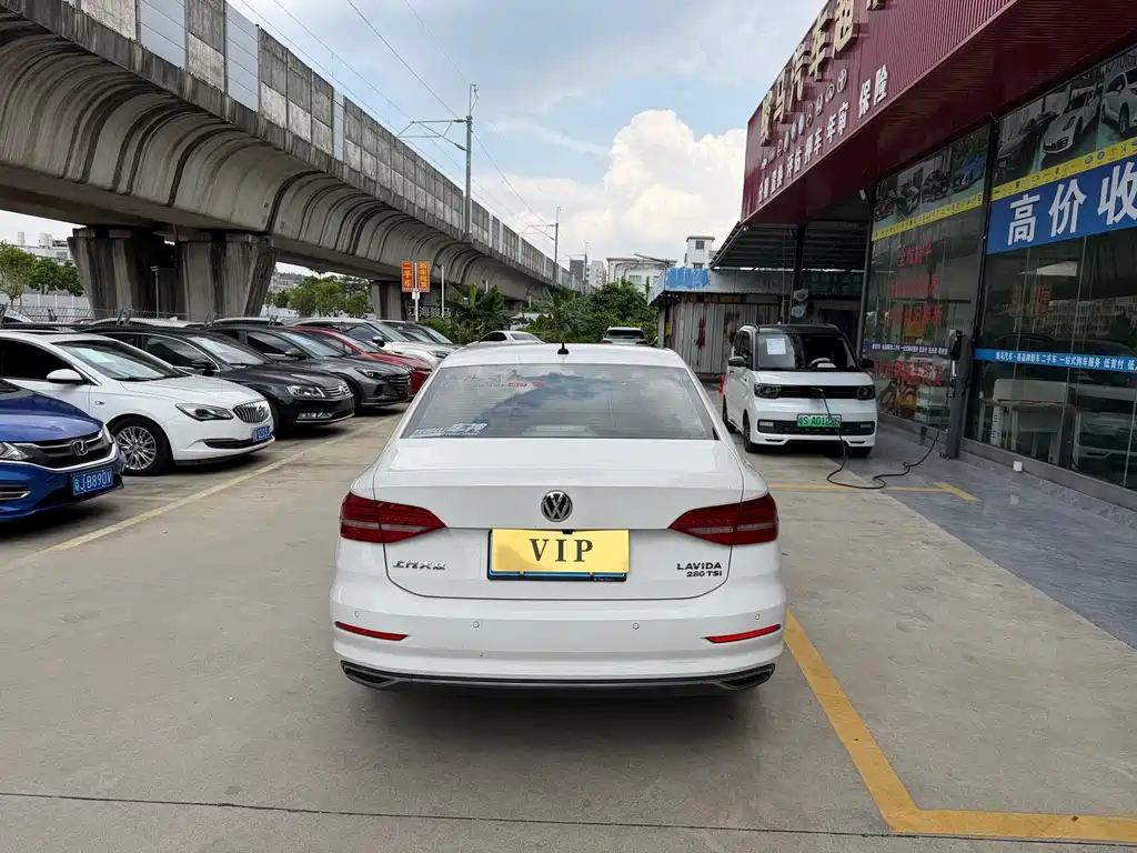 Volkswagen Lavida 2019 280TSI DSG Comfort VI