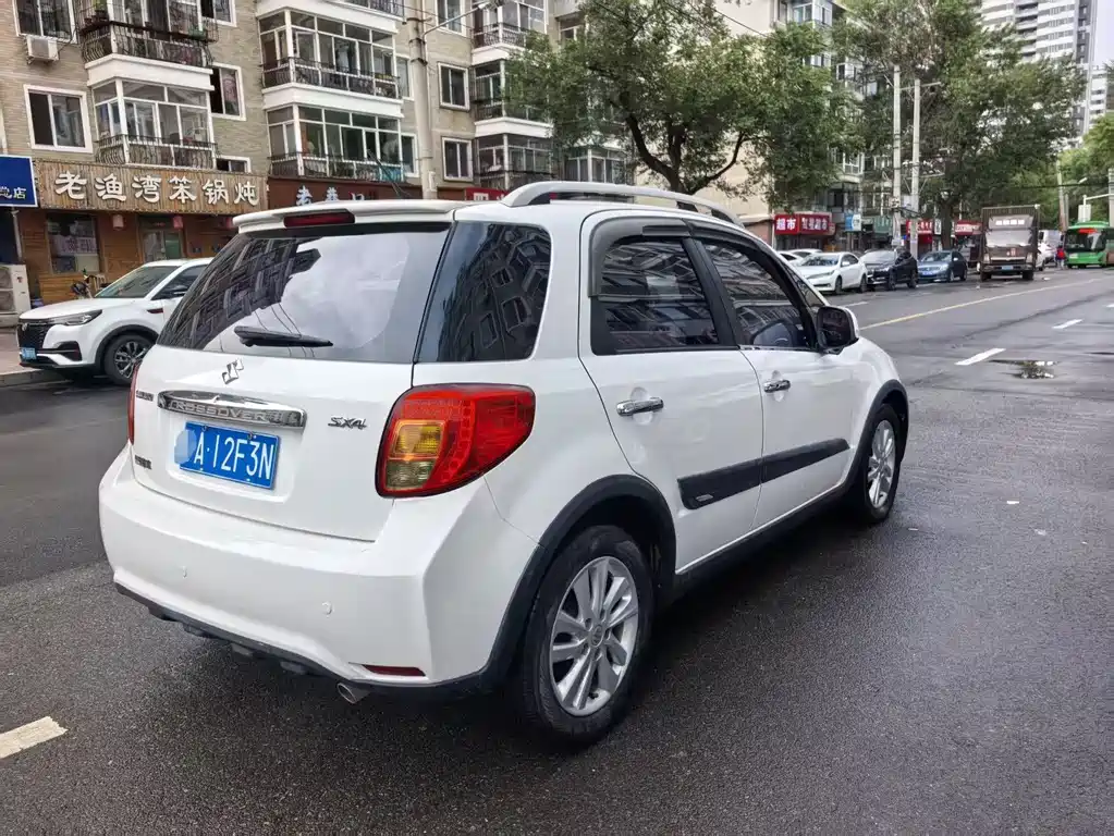 Suzuki SX4 2013 1.6L AT Sport