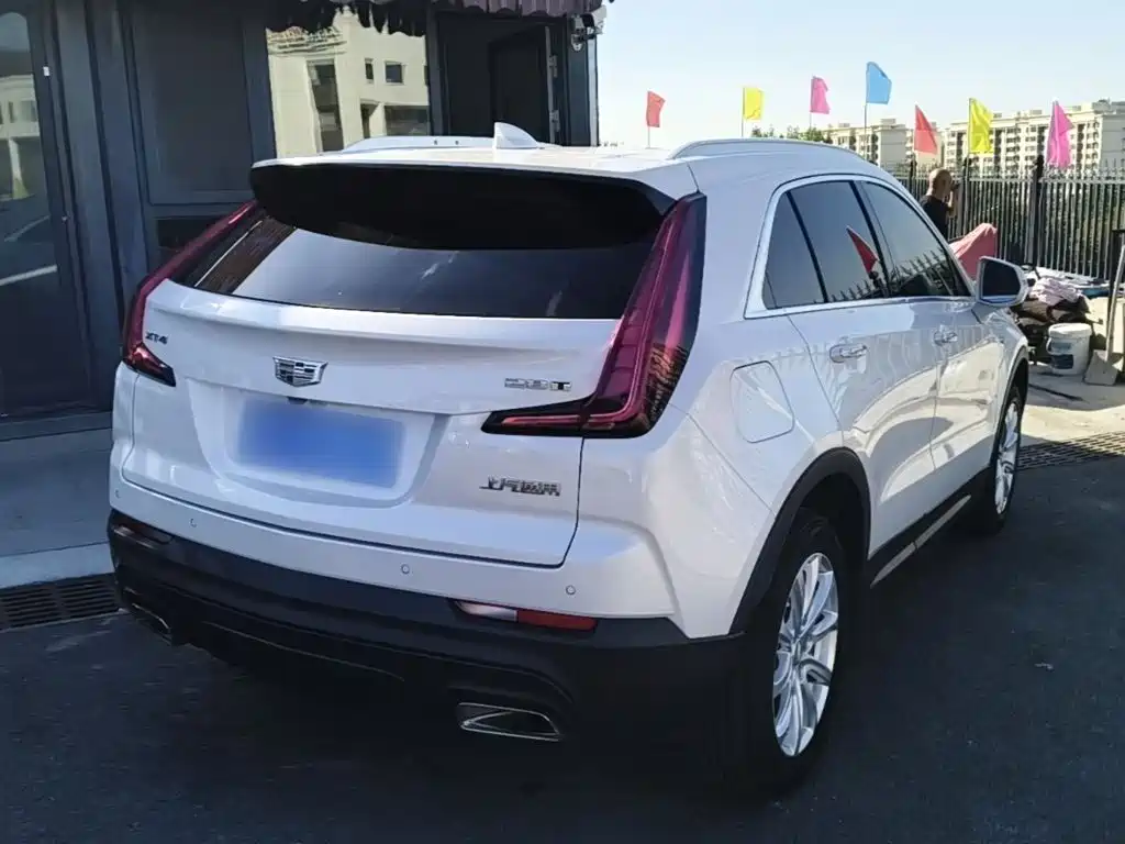 Cadillac XT4 — миниатюра 7