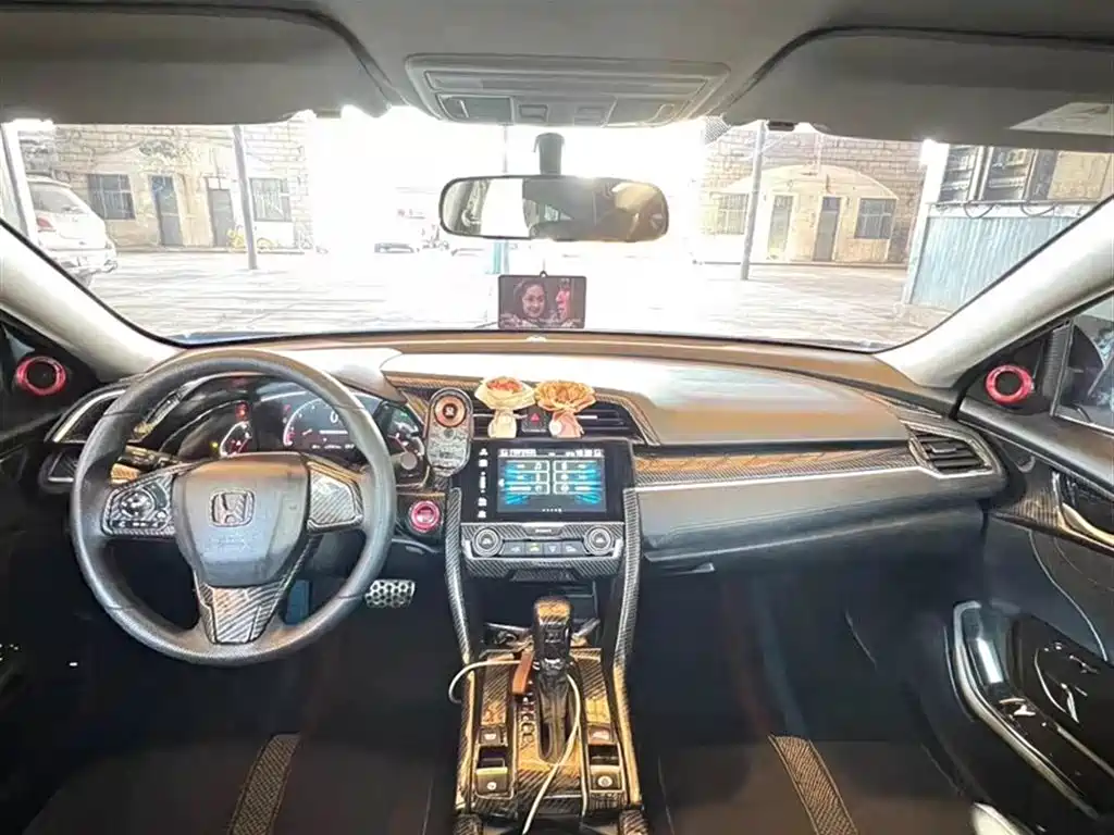 Honda Civic 2019 220TURBO CVT VI