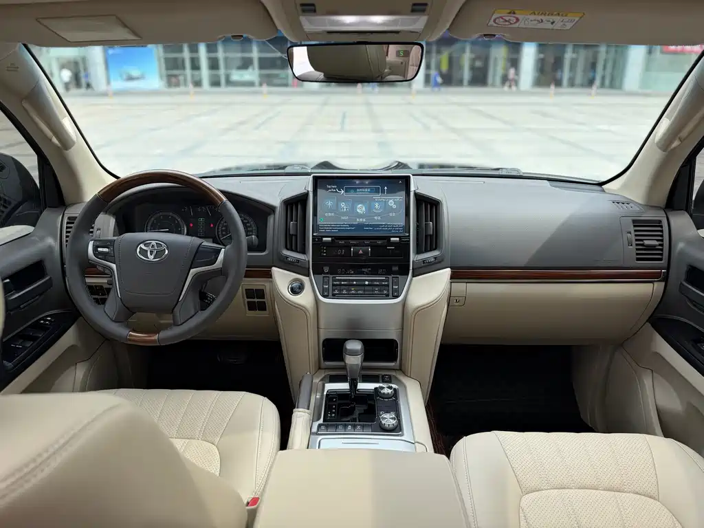Toyota Land Cruiser 2018 4.6L