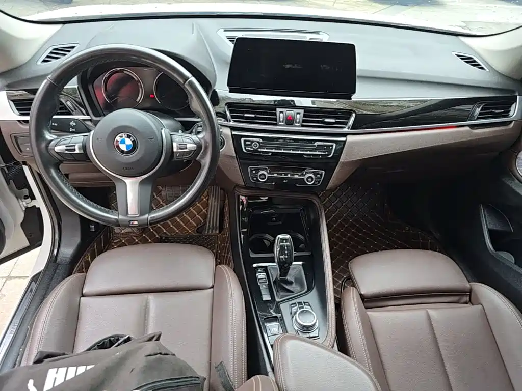BMW X1 — миниатюра 10