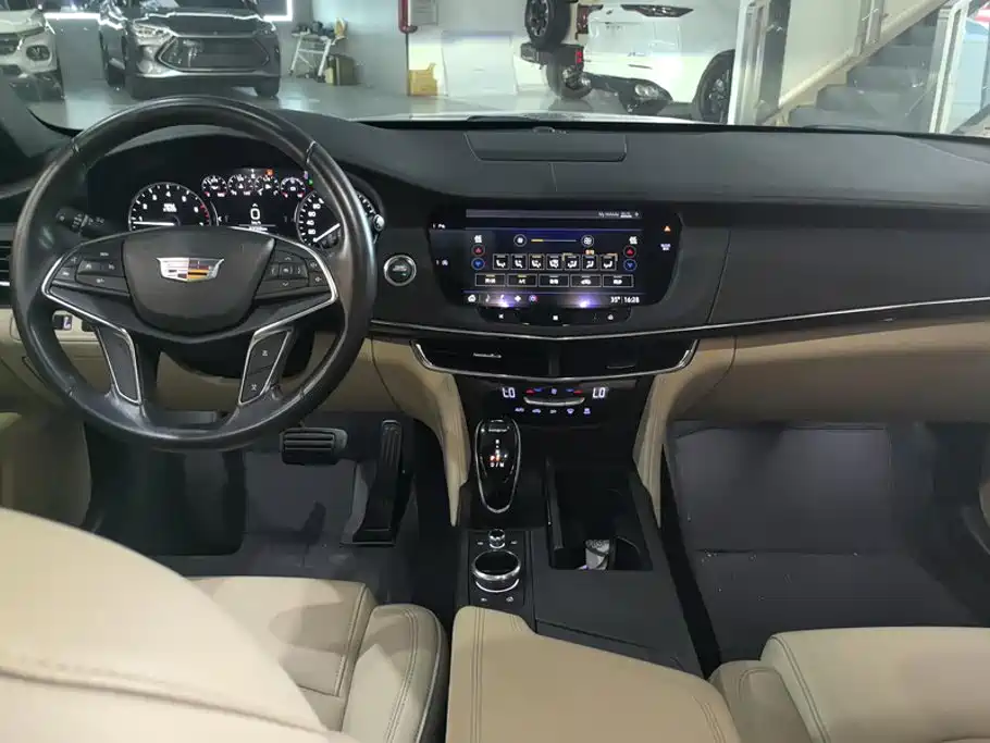 Cadillac CT6 — миниатюра 12