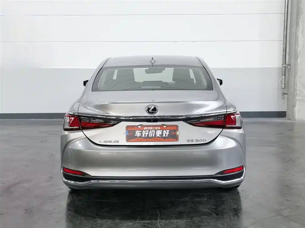 Lexus ES 2018 200 V