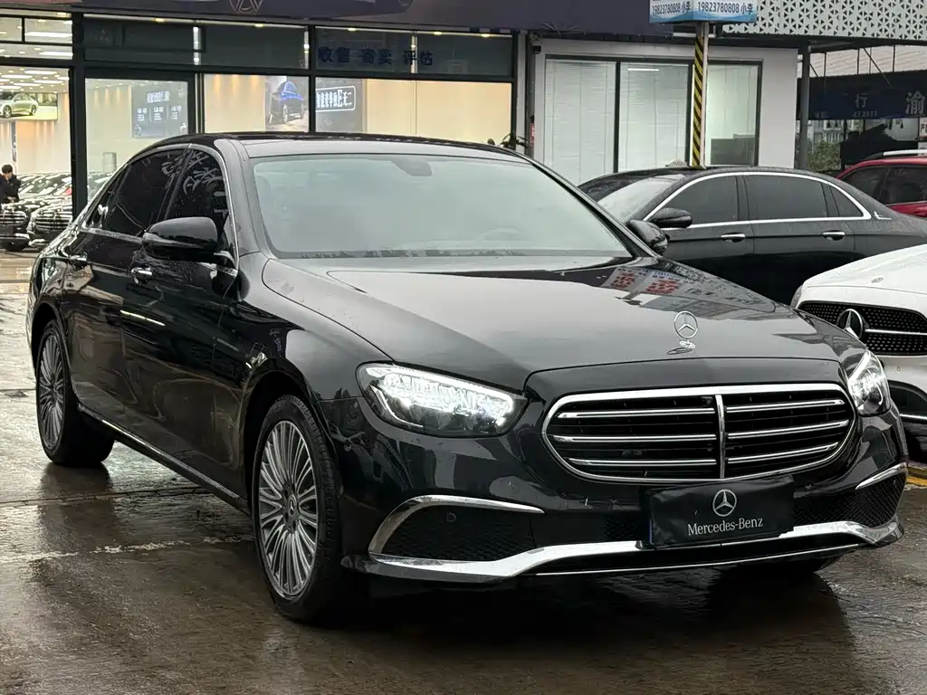 MERCEDES-BENZ E CLASS