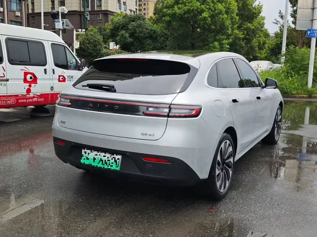 Aito M5