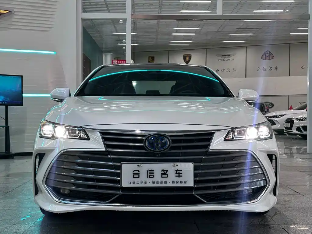 Toyota Avalon — миниатюра 2