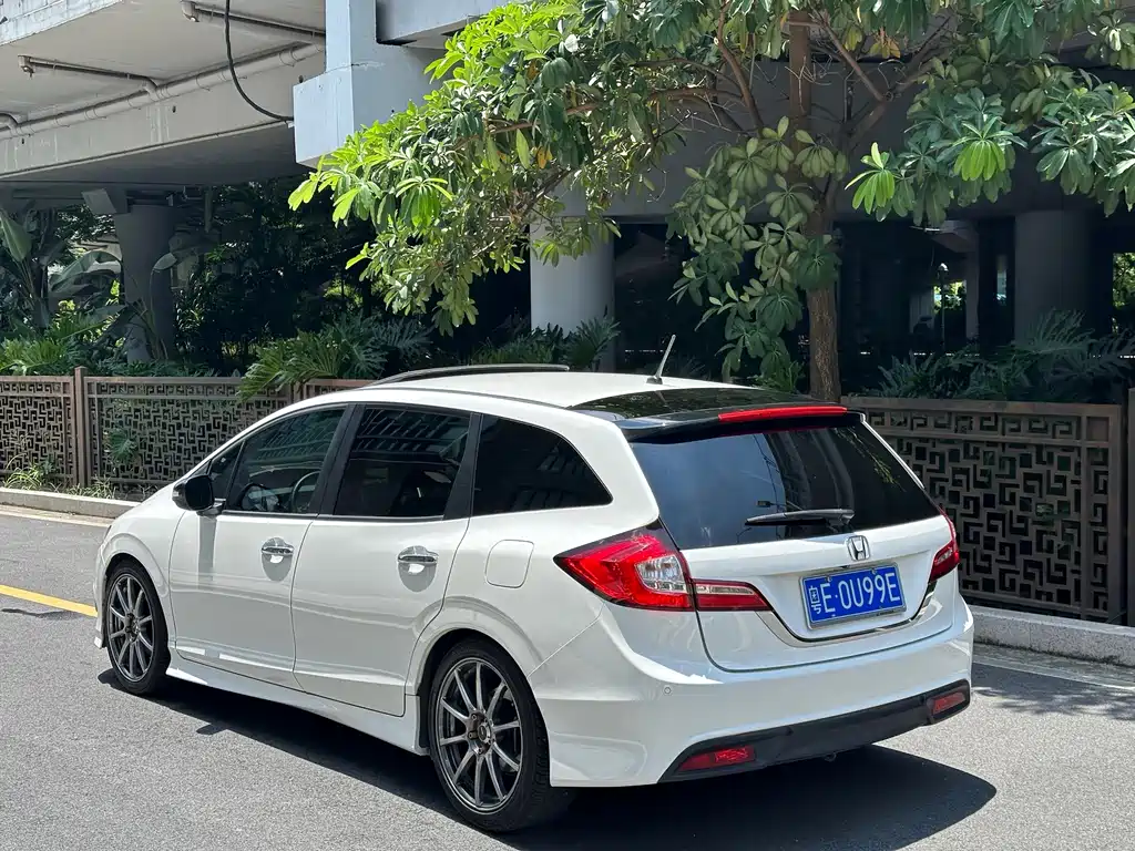 Honda Jade 1.8L CVT Luxury Premium Edition 5 seats, фото 41