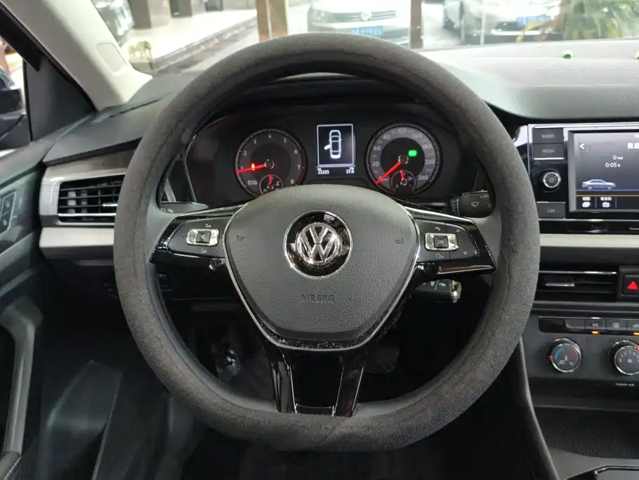 Volkswagen Lavida — миниатюра 14