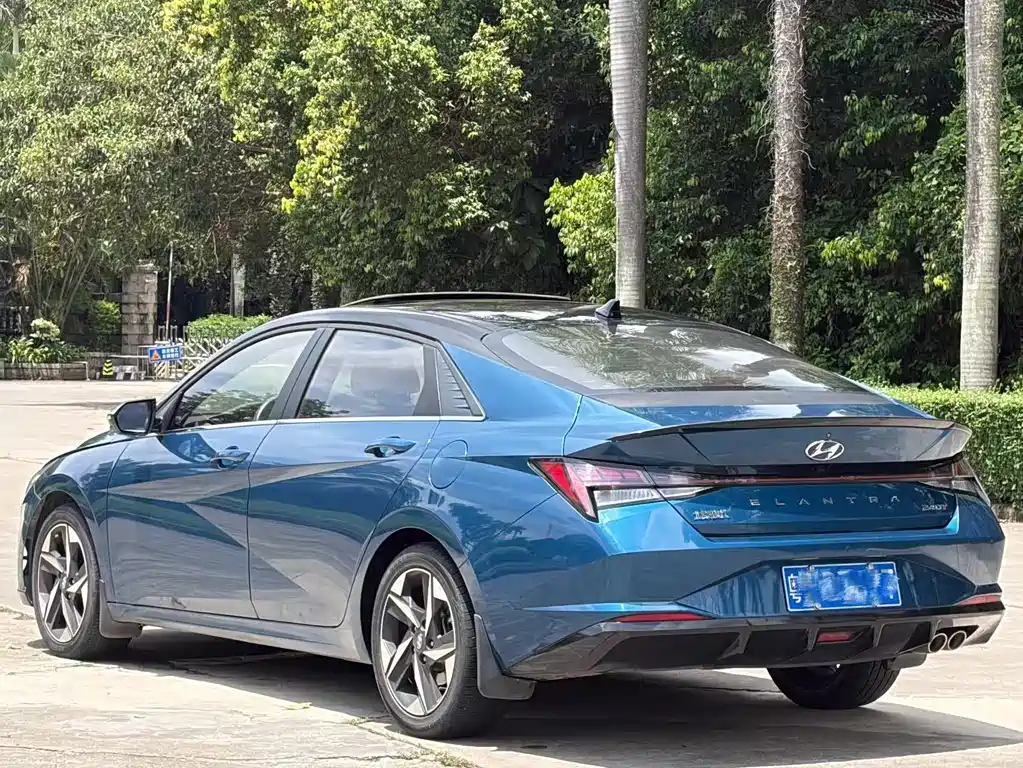 Hyundai Elantra 2021 240TGDi DCT TOP Flagship