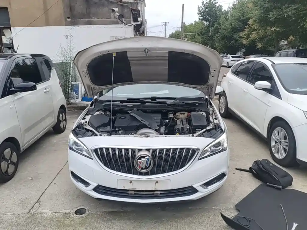 Buick Verano — миниатюра 20