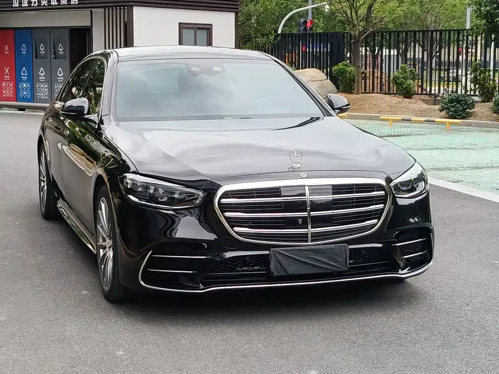 Mercedes-Benz S-Class — миниатюра 3