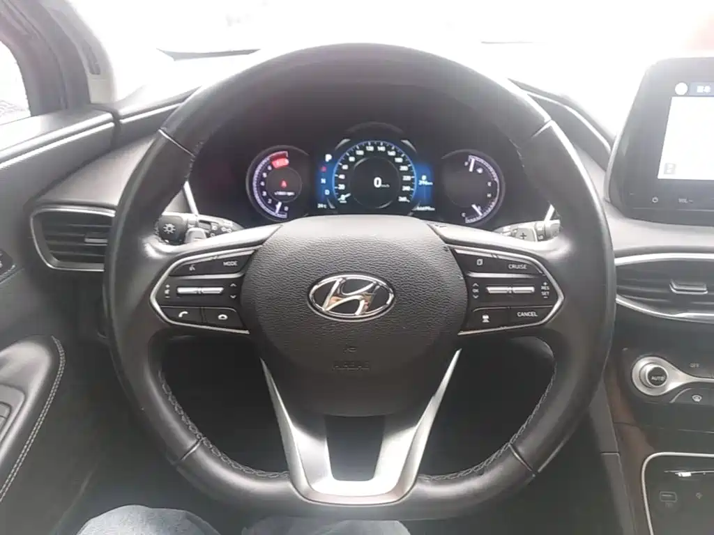 Hyundai Santa Fe — миниатюра 11