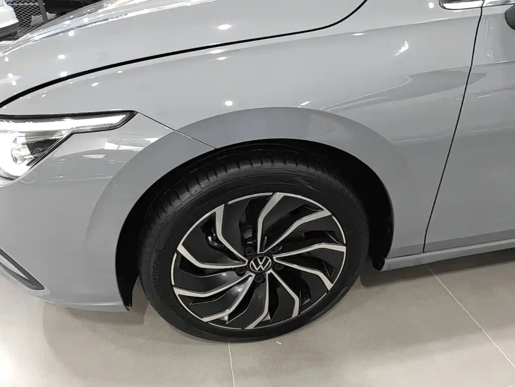 Volkswagen Golf — миниатюра 23