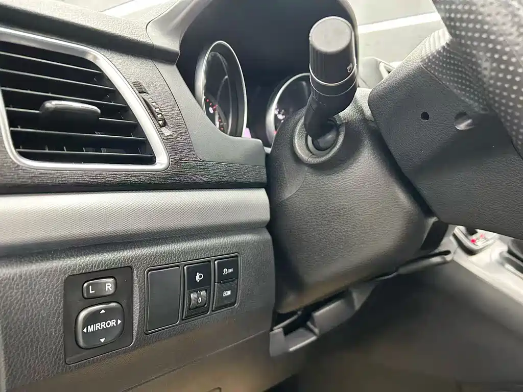 Haval M6 — миниатюра 10