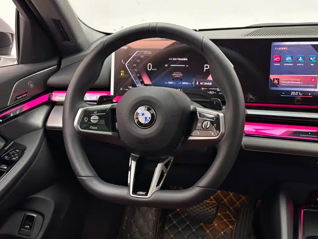 BMW 5 Series — миниатюра 12