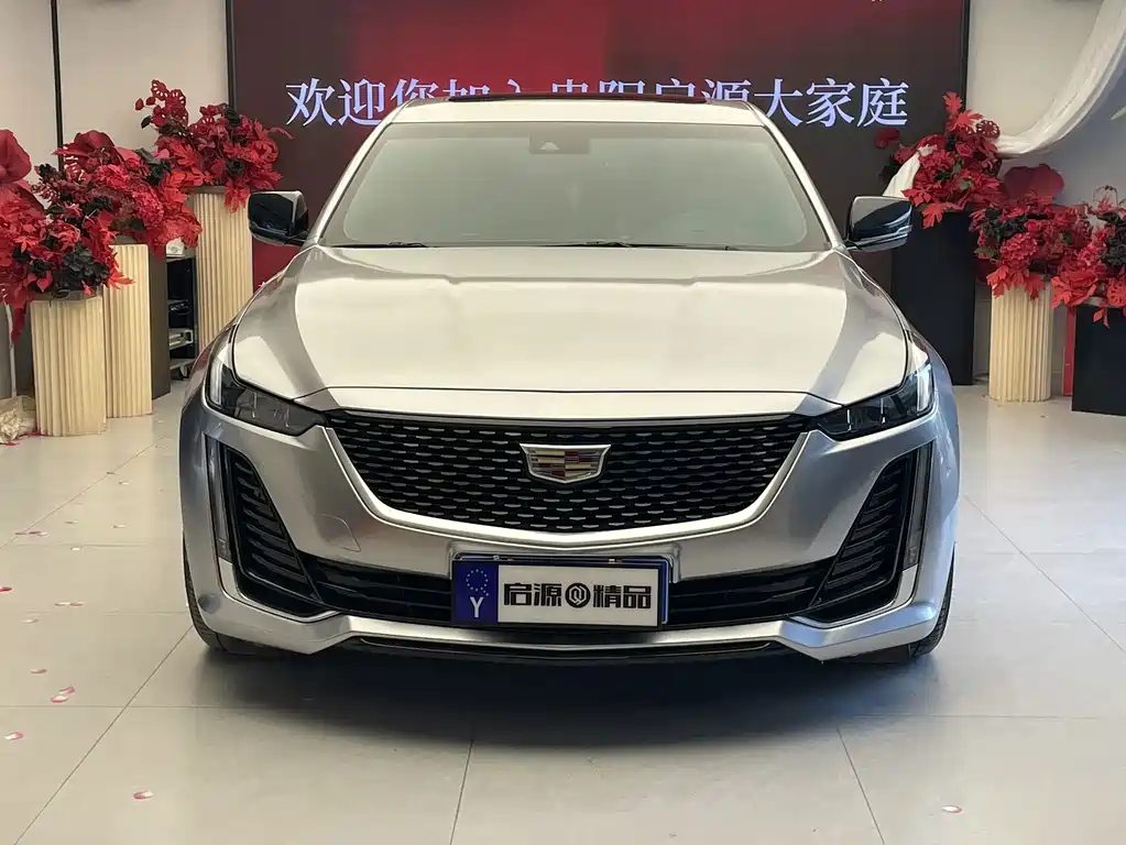 Cadillac CT5 — миниатюра 2