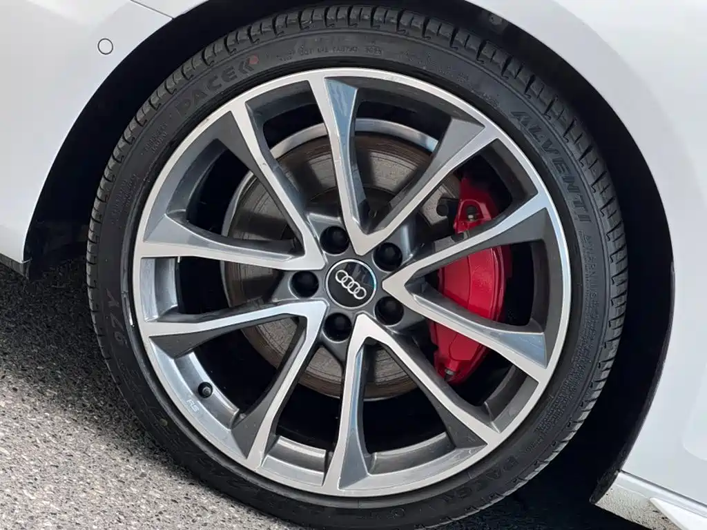 Audi A4L — миниатюра 12